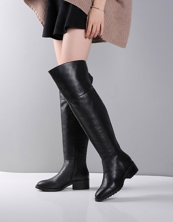 Bottes hautes noires élégantes en cuir véritable