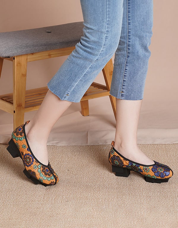 Spring Ethnic Style Retro Printed Shoes