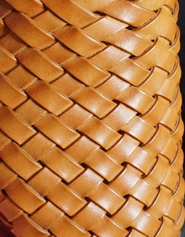 Handmade Woven Leather Round Head Slippers - ZYLIRA