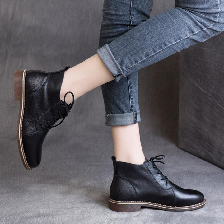 Pointed Toe Lace-up Retro Flat Boots - ZYLIRA