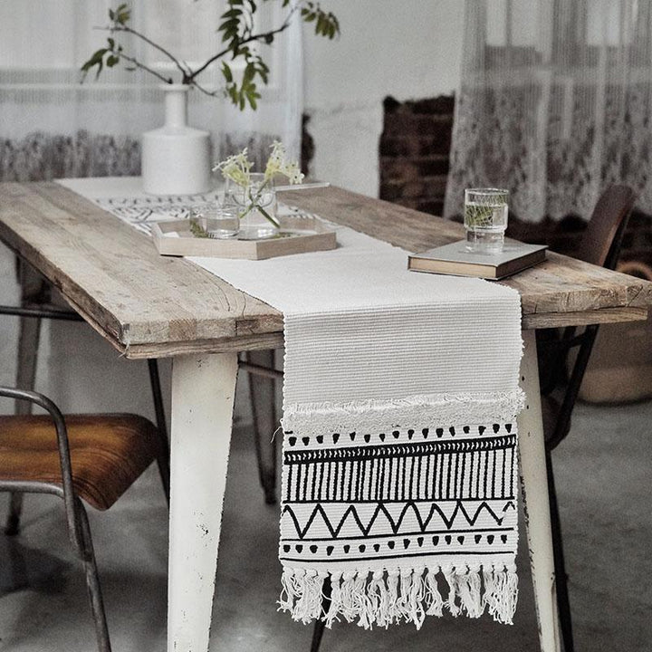 Nordic Moroccan Geometric Tassel Tufted Table Tablecloth - ZYLIRA